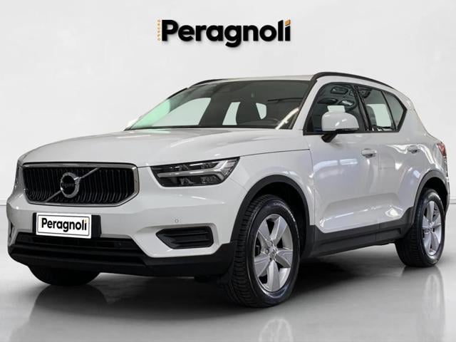 Volvo XC40 D3 Momentum, del 2019, 105.900 km, in vendita a Firenze (FI)