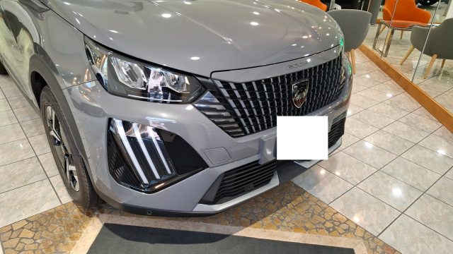 Peugeot 2008 PureTech 100 S&S Allure km 0 a PALAZZOLO SULL OGLIO