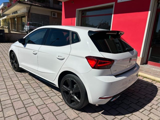 SEAT Ibiza 1.0 TGI 5 porte FR - foto 4 di 4