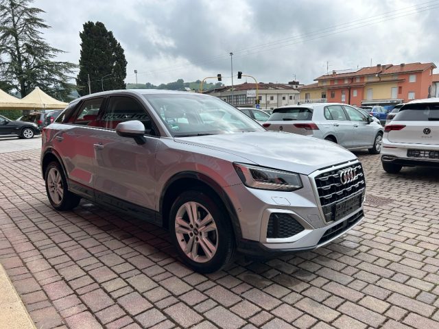 Audi Q2 30 TFSI Admired Advanced - foto 2 di 20