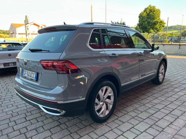 Volkswagen Tiguan 2.0 TDI 150 CV SCR DSG Elegance - foto 3 di 4