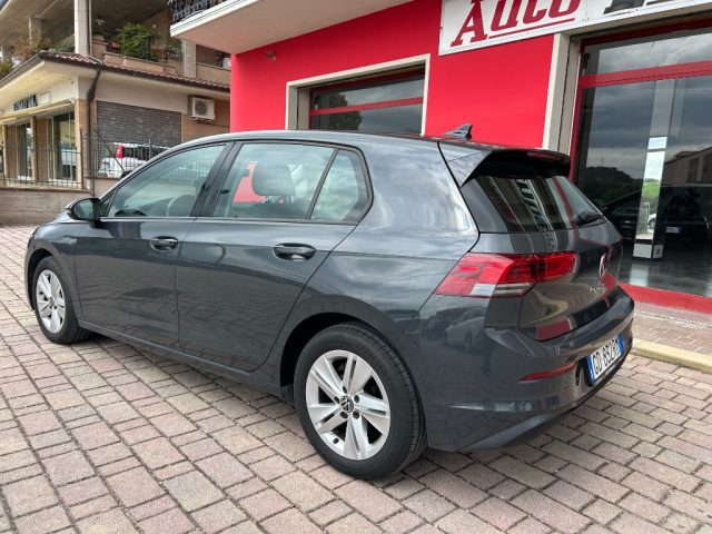 Volkswagen Golf 1.5 TGI DSG Life - foto 4 di 4