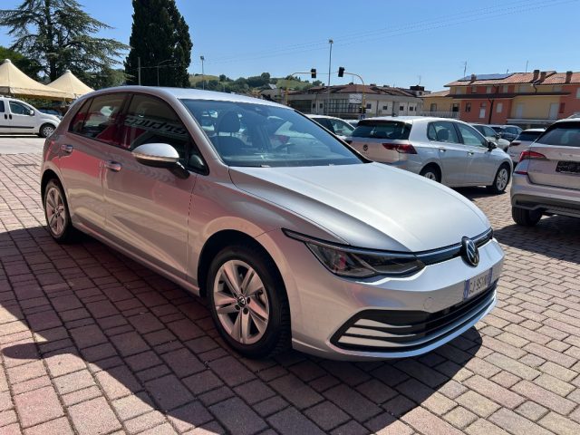 Volkswagen Golf 1.5 TGI DSG Life - foto 2 di 4