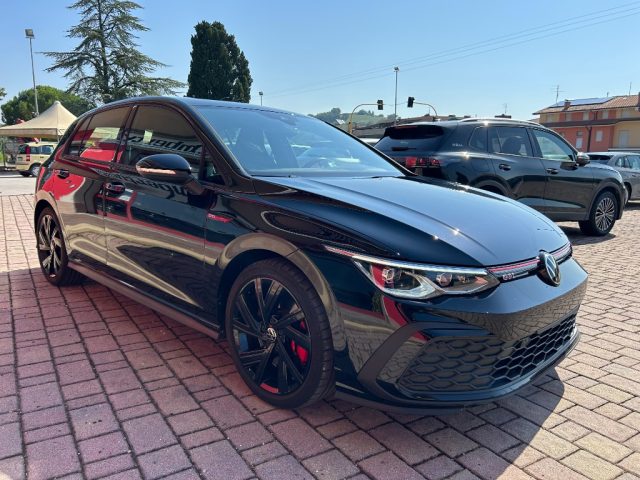 Volkswagen Golf 2.0 TSI DSG GTI - foto 2 di 4