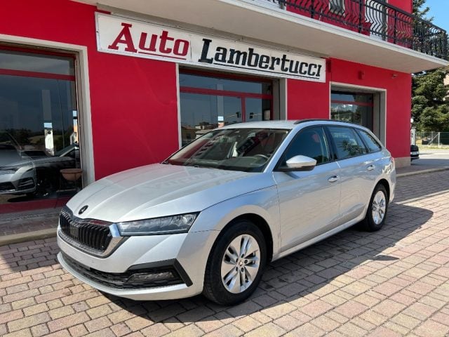 Skoda Octavia 1.5 G-TEC DSG Wagon Ambition, del 2021, 77.796 km, in vendita a San Ginesio (MC)