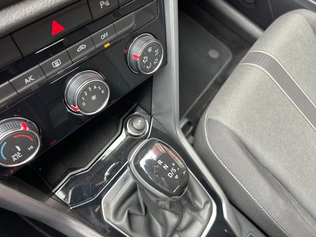 Volkswagen T-Roc 2.0 TDI SCR 150 CV DSG Life, del 2022, 37.268 km, in vendita a San Ginesio (MC)