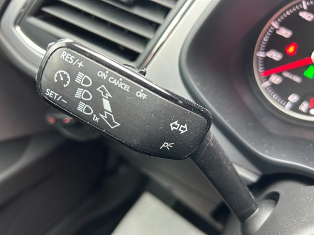 SEAT Leon 1.5 TGI DSG 5p. Style usato a SAN GINESIO