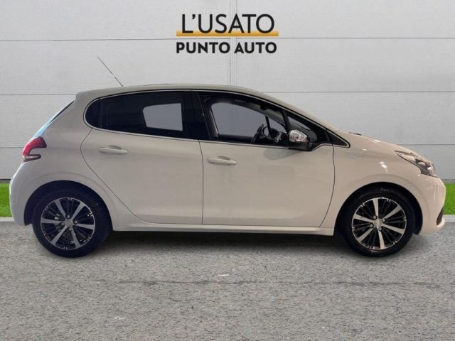 Peugeot 208 1° serie PureTech 82 5 porte Allure - foto 3 di 4