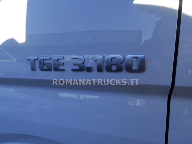 MAN TGE 2.0 177CV AUTOMATICO FURGONATURA IN LEGA GARANZIA - foto 3 di 4