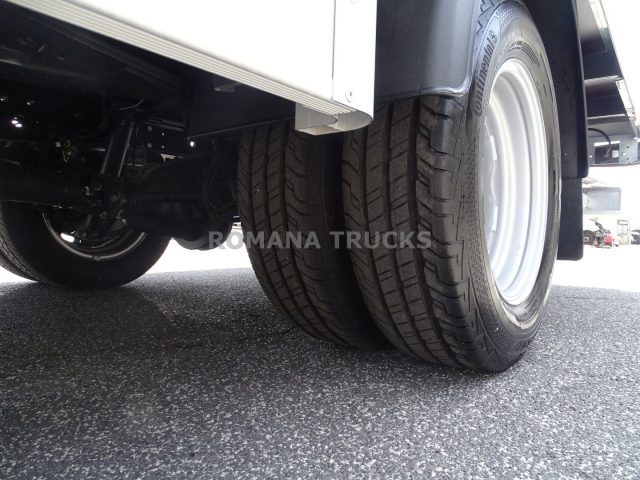 Iveco Daily 35 C16 FURGONATURA IN LEGA CON SPONDA nuovo a ROMA