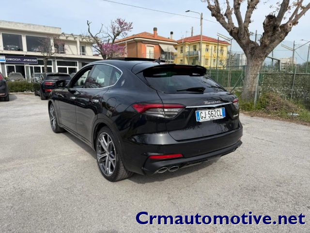 Maserati Levante 330 CV AWD GT - foto 2 di 4