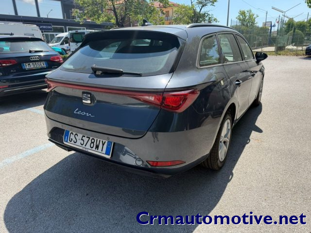 SEAT Leon Sportstourer 2.0 TDI 150 CV DSG Style - foto 2 di 4