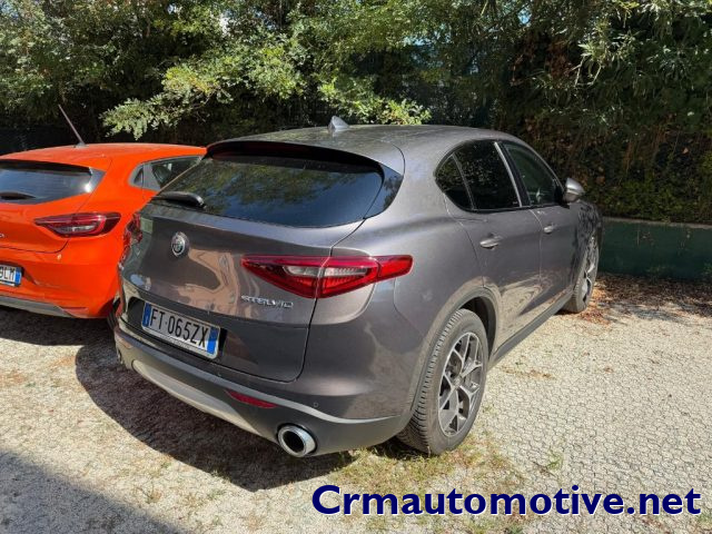 Alfa Romeo Stelvio 2.2 Turbodiesel 210 CV AT8 Q4 Executive - foto 3 di 4