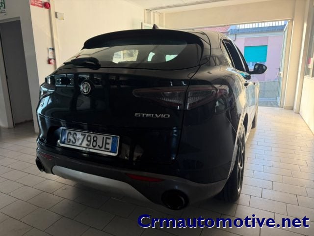Alfa Romeo Stelvio 2.2 Turbodiesel 210 CV AT8 Q4 Ti - foto 2 di 4