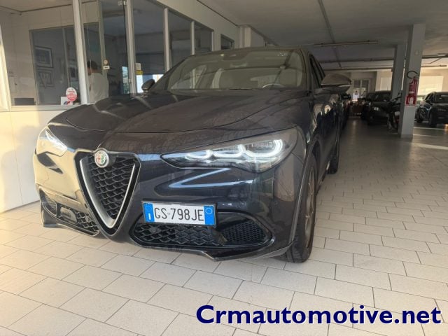 Alfa Romeo Stelvio 2.2 Turbodiesel 210 CV AT8 Q4 Ti, del 2023, 33.567 km, in vendita a Senigallia (AN)