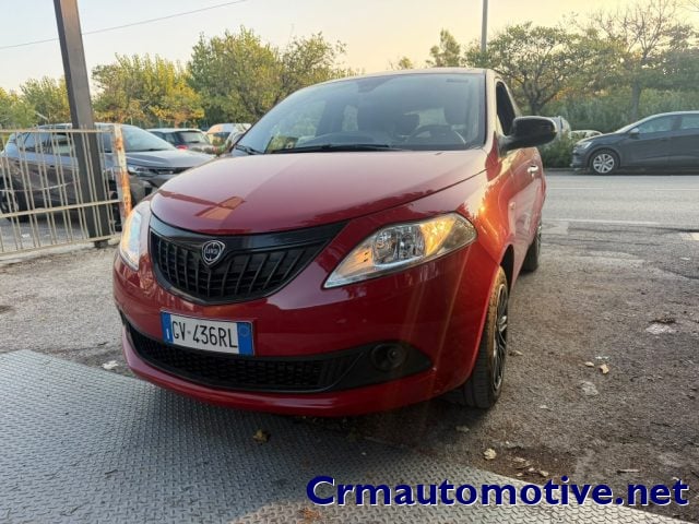 Lancia Ypsilon 1.0 FireFly 5 porte S&S Hybrid Silver Plus, del 2024, 17.419 km, in vendita a Senigallia (AN)