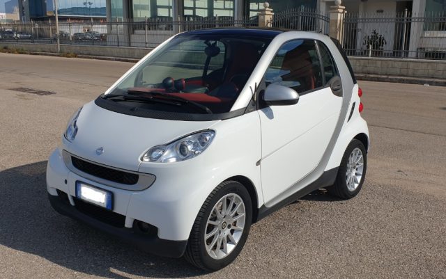 smart forTwo 1000 52 kW coup� passion usato a POGGIARDO