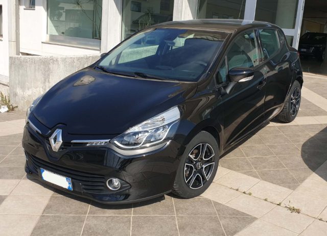 Renault Clio 1.5 dCi 8V 90CV Start&Stop 5 porte Energy usato a POGGIARDO