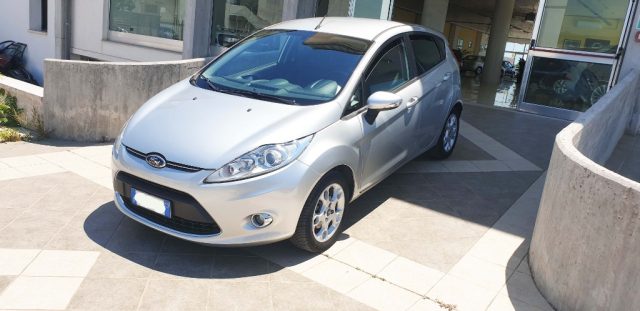 Ford Fiesta 1.4 TDCi 70CV 5 porte Titanium usato a POGGIARDO