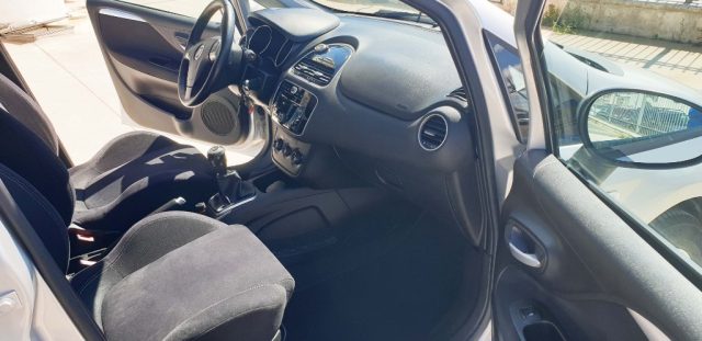 Fiat Punto 1.3 MJT II 75 CV 5 porte Lounge, del 2014, 141.500 km, in vendita a Poggiardo (LE)