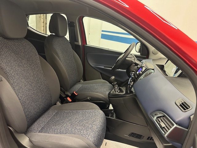 Lancia Ypsilon 3ª serie - 1.0 FireFly 5 porte S&S Hybrid Oro usato a PRATO