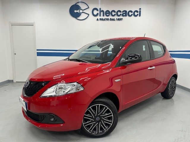 Lancia Ypsilon 3� serie - 1.0 FireFly 5 porte S&S Hybrid Oro usato a PRATO