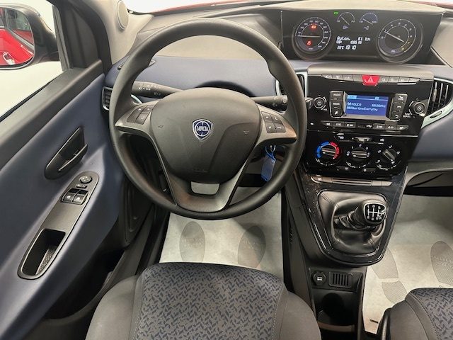 Lancia Ypsilon 3ª serie - 1.0 FireFly 5 porte S&S Hybrid Oro usato a PRATO