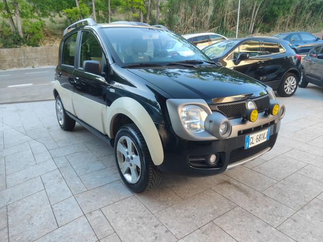 Fiat Panda 1.3 MJT 16V 4x4 Cross 69cv usato a CAPPELLE SUL TAVO