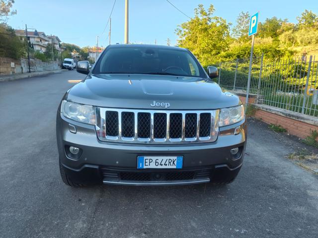 Jeep Grand Cherokee 3.0 CRD 241 CV Overland_2013 - foto 3 di 4