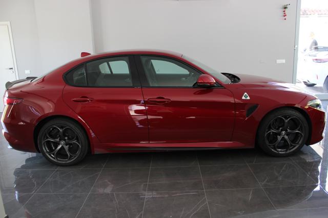 Alfa Romeo Giulia 2.9 V6 Bi-Turbo Quadrifoglio - foto 3 di 4