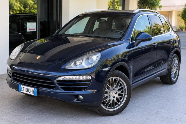 Porsche Cayenne 3.0 V6 Diesel 240 CV Automatica 4x4, del 2011, 280.887 km, in vendita a Cappelle Sul Tavo (PE)