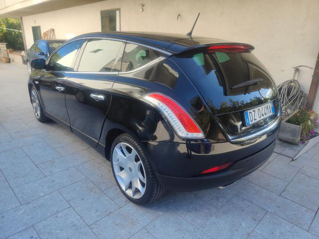 Lancia Delta 1.4 T-Jet 120 CV Argento GPL - foto 3 di 4