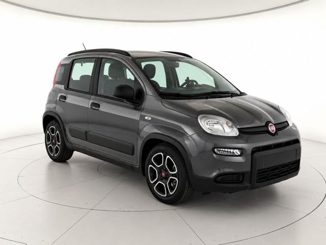Fiat Panda 1.0 FireFly S&S Hybrid City Life, del 2023, 51.000 km, in vendita a Cappelle Sul Tavo (PE)