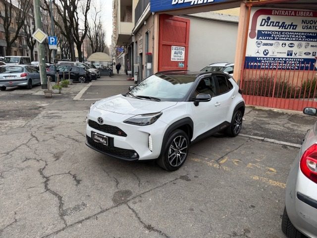 Toyota Yaris Cross 1.5 Hybrid 5p. E-CVT GR SPORT - foto 2 di 4