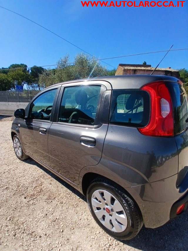 Fiat Panda 1.2 Lounge x NEOPATENTATI - foto 4 di 4