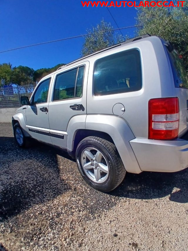 Jeep Cherokee 2.8 CRD DPF Limited Auto - foto 4 di 11