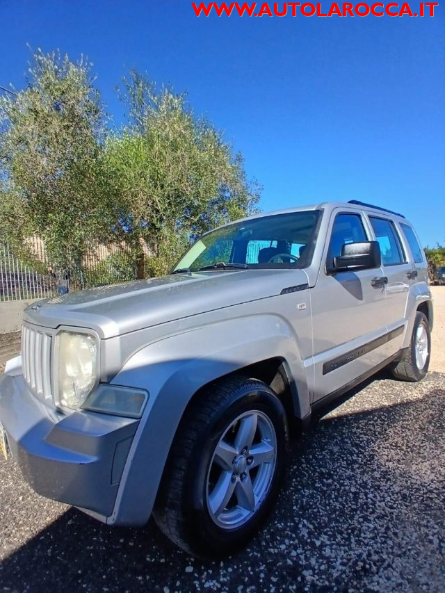 Jeep Cherokee 2.8 CRD DPF Limited Auto - foto 3 di 11