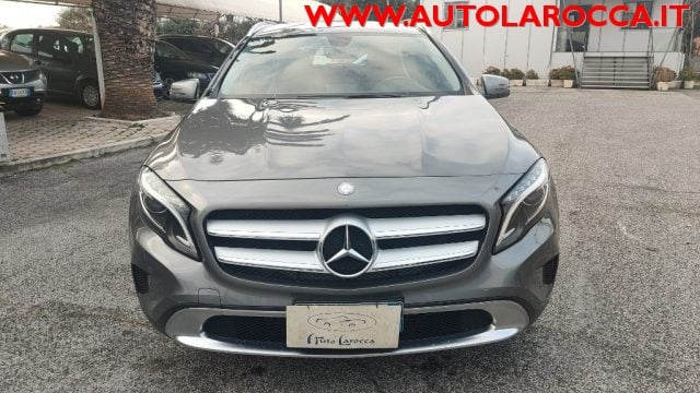 Mercedes-Benz GLA 180 d Sport - foto 2 di 4