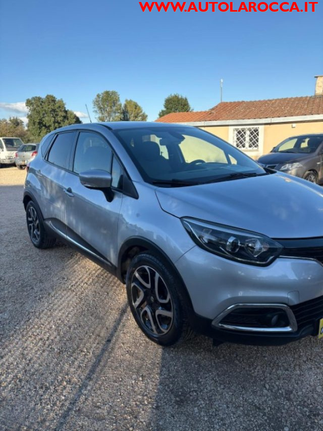 Renault Captur 1.5 dCi 8V 90 CV Start&Stop Energy R-Link, del 2015, 140.000 km, in vendita a Roma (RM)