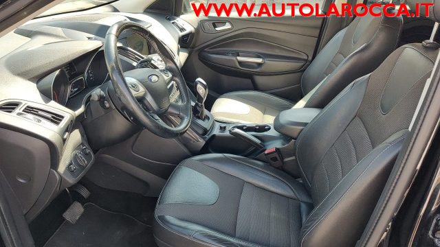 Ford Kuga 2.0 TDCI 150 CV S&S 4WD Powershift Titanium, del 2016, 200.000 km, in vendita a Roma (RM)