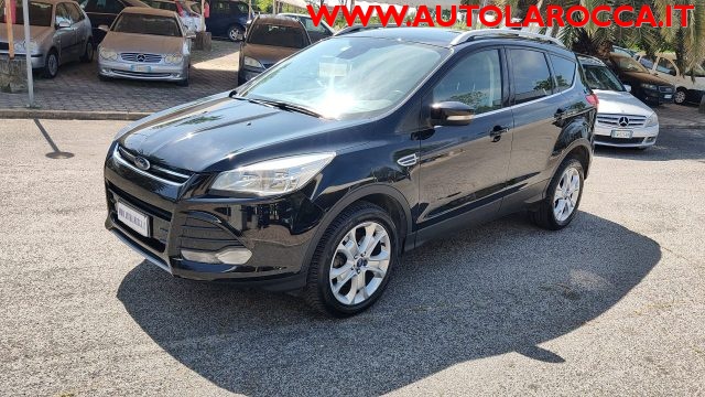 Ford Kuga 2.0 TDCI 150 CV S&S 4WD Powershift Titanium - foto 3 di 10