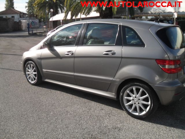 Mercedes-Benz B 180 CDI Sport - foto 4 di 4