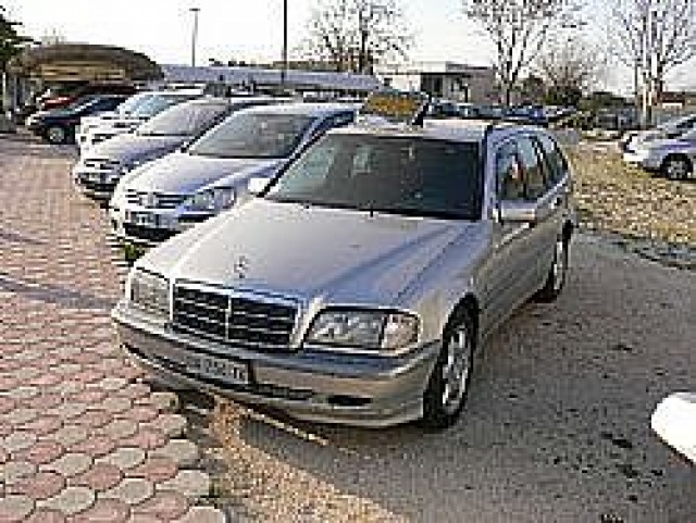 Mercedes-Benz C 250 SW, del 1998, 200.000 km, in vendita a Roma (RM)