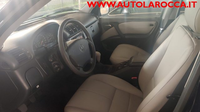 Mercedes-Benz ML 270 turbodiesel cat CDI, del 2001, 110.000 km, in vendita a Roma (RM)