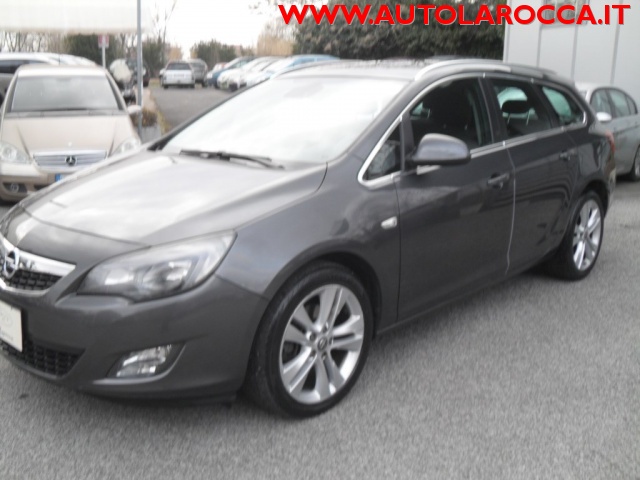Opel Astra 2.0 CDTI 160CV Sports Tourer aut. Cosmo usato a ROMA
