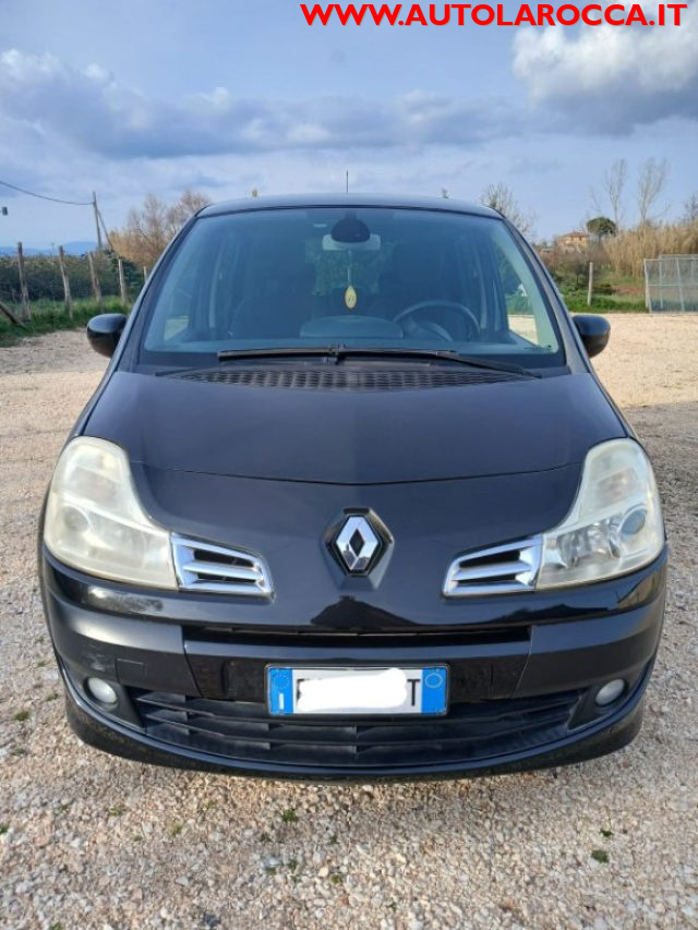 Renault Grand Modus 1.5 dCi 90CV Night&Day - foto 2 di 16