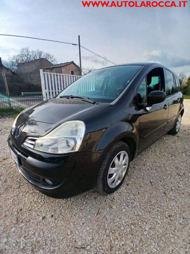 Renault Grand Modus 1.5 dCi 90CV Night&Day - foto 3 di 16