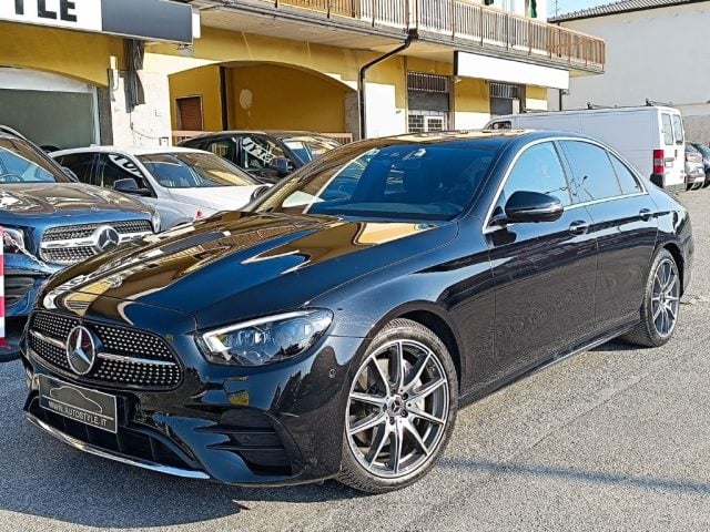 Mercedes-Benz E 200 PREMIUM AMG berlina Auto Mild hybrid usato a CONCESIO