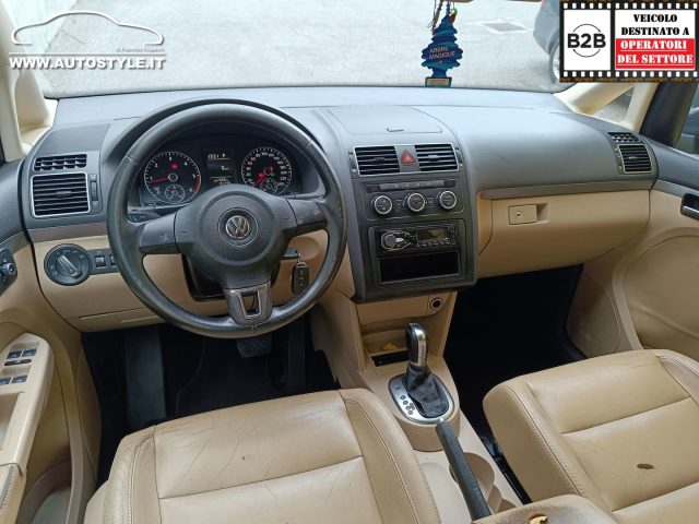 Volkswagen Touran 1.6 TDI DSG Comfortline - foto 2 di 4