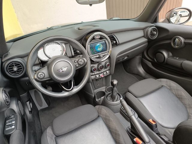 MINI Cabrio 1.5 One F57 - foto 2 di 3